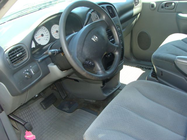 2005 Dodge Caravan SE