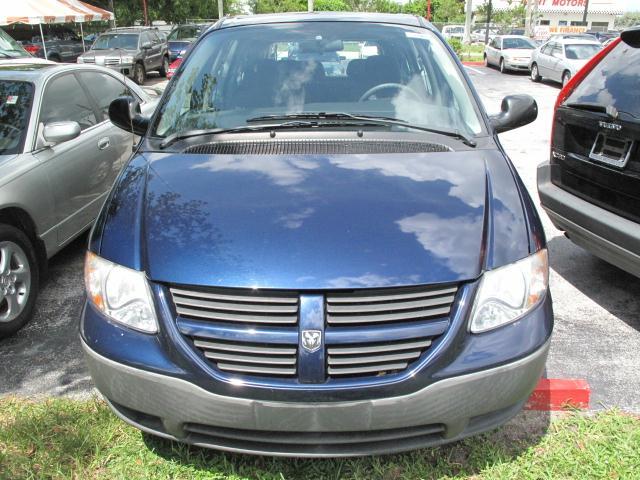 2005 Dodge Caravan SE