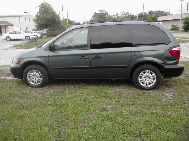 2005 Dodge Caravan SE