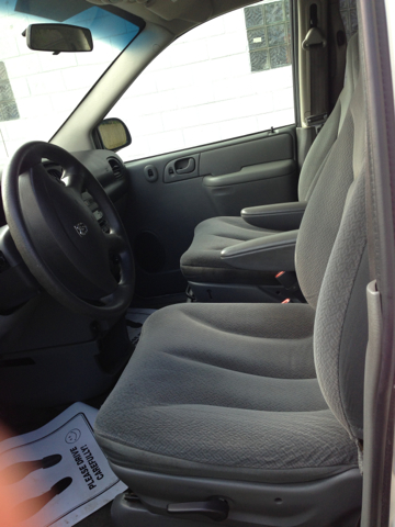 2005 Dodge Caravan SE