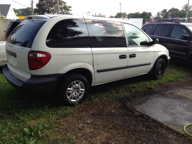 2005 Dodge Caravan SE
