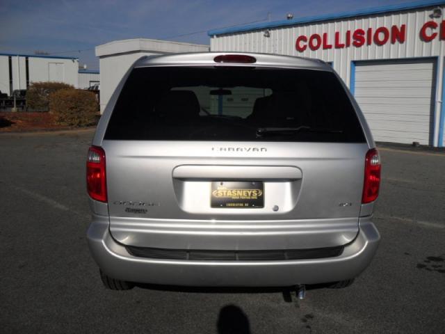 2005 Dodge Caravan S