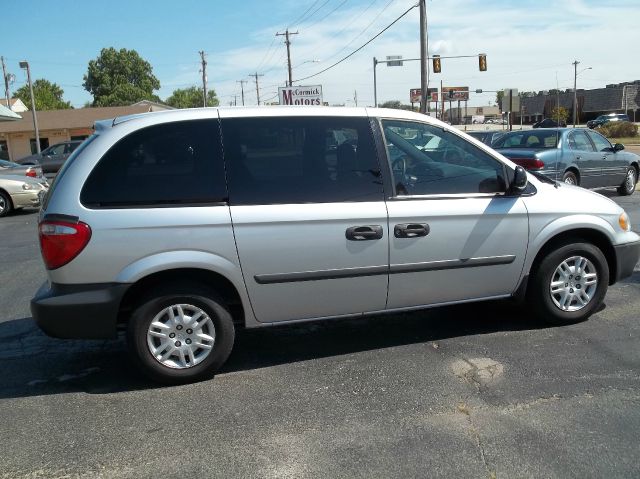 2005 Dodge Caravan SE