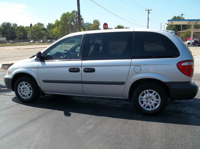 2005 Dodge Caravan SE