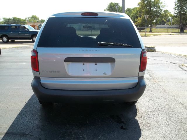 2005 Dodge Caravan SE