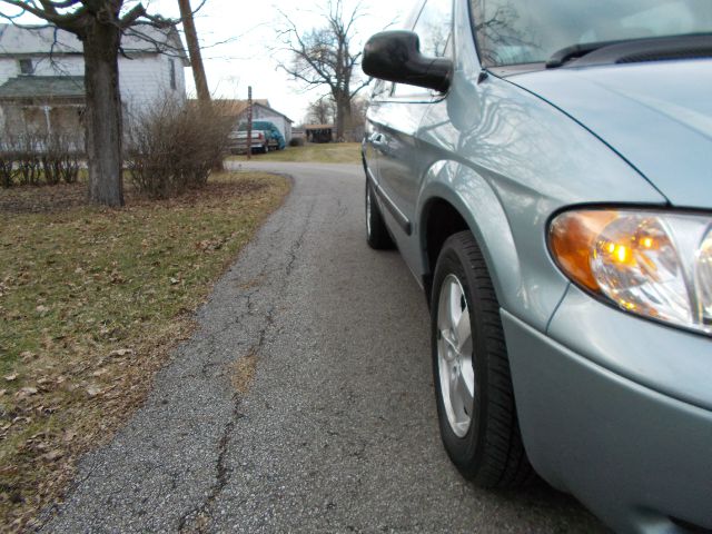 2006 Dodge Caravan S