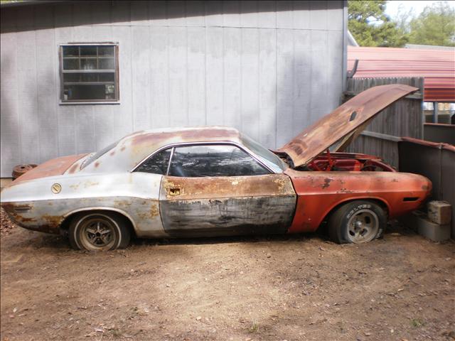 1970 Dodge Challenger SLT 25