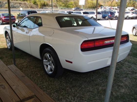 2009 Dodge Challenger SE