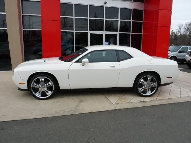 2009 Dodge Challenger SE