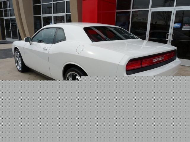 2009 Dodge Challenger SE