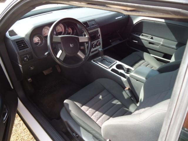 2009 Dodge Challenger SE