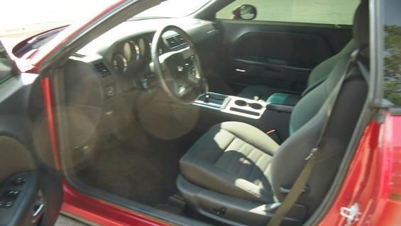 2009 Dodge Challenger SE