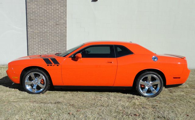 2009 Dodge Challenger Deluxe Convertible