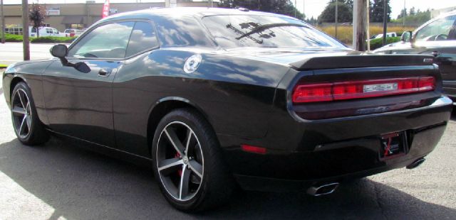 2009 Dodge Challenger XLS 4WD
