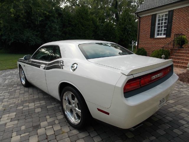 2009 Dodge Challenger Deluxe Convertible
