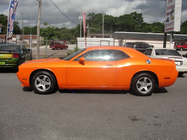2009 Dodge Challenger SE