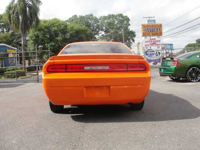 2009 Dodge Challenger SE