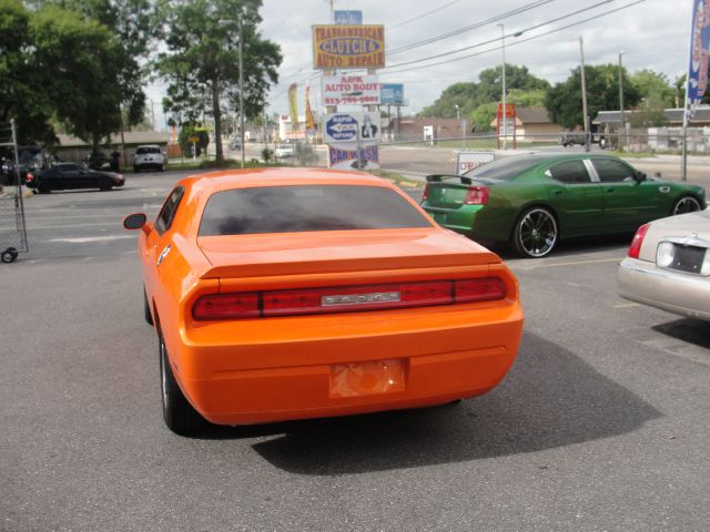 2009 Dodge Challenger SE