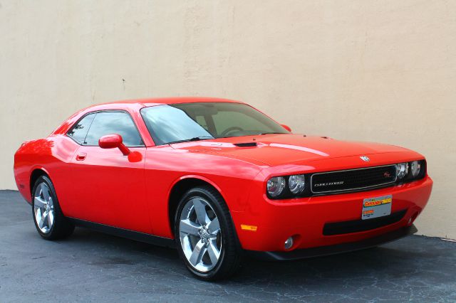 2009 Dodge Challenger Deluxe Convertible