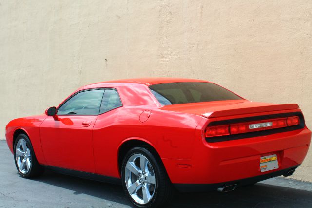 2009 Dodge Challenger Deluxe Convertible