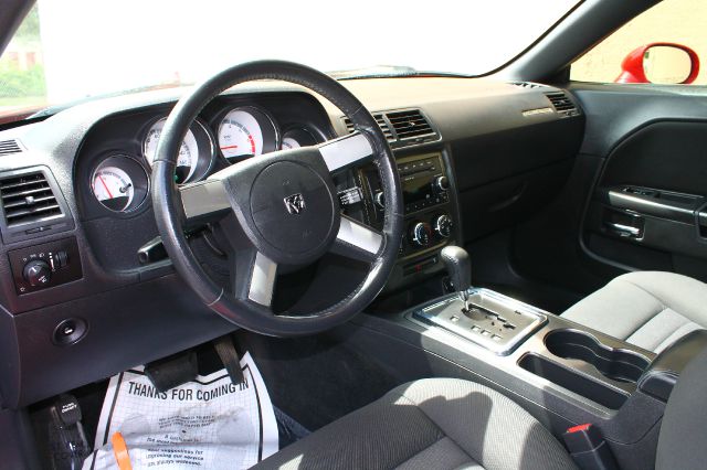 2009 Dodge Challenger Deluxe Convertible