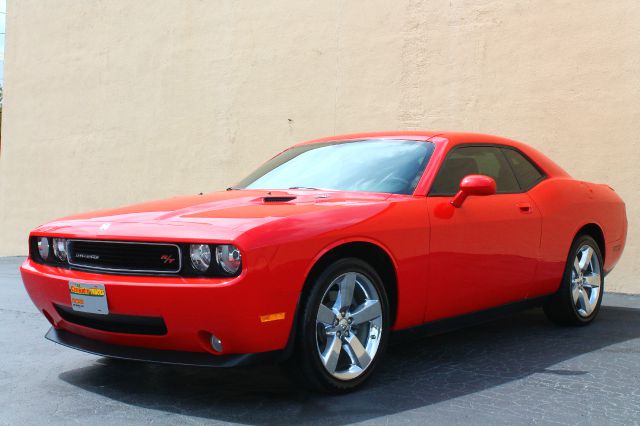 2009 Dodge Challenger Deluxe Convertible