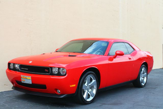 2009 Dodge Challenger Deluxe Convertible