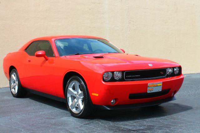 2009 Dodge Challenger Deluxe Convertible