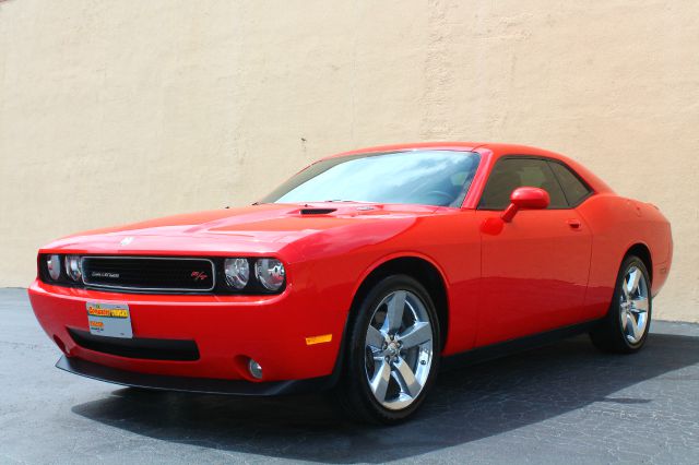 2009 Dodge Challenger Deluxe Convertible
