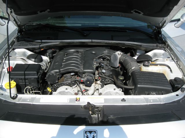 2009 Dodge Challenger SE