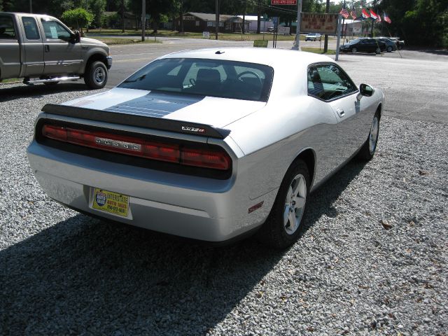 2009 Dodge Challenger SE