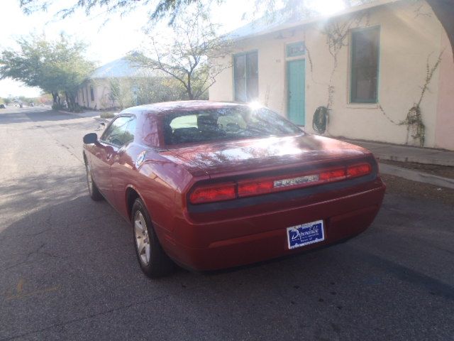 2009 Dodge Challenger SE
