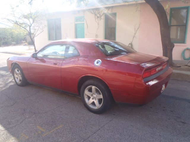 2009 Dodge Challenger SE