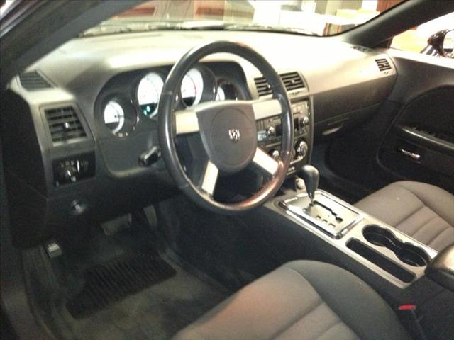 2009 Dodge Challenger Deluxe Convertible