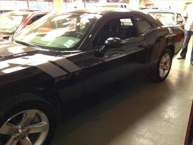 2009 Dodge Challenger Deluxe Convertible