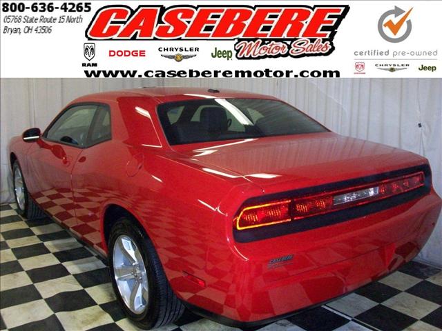 2009 Dodge Challenger SE