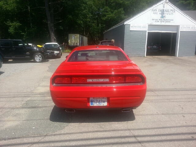 2009 Dodge Challenger Deluxe Convertible
