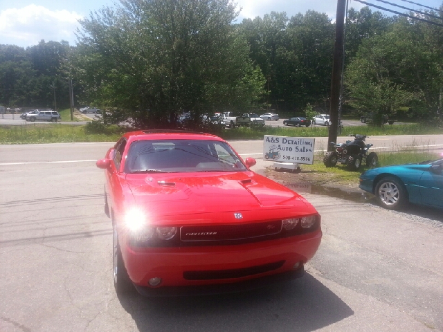 2009 Dodge Challenger Deluxe Convertible