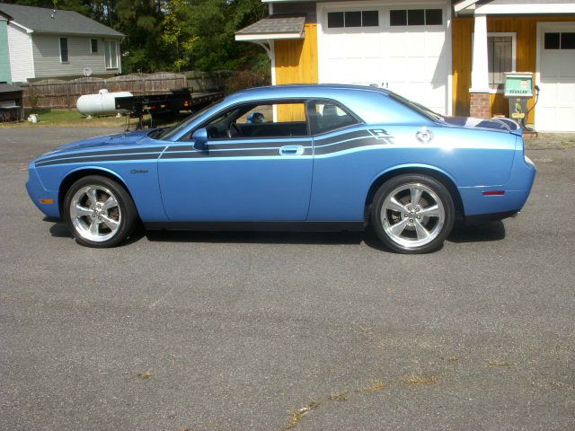 2010 Dodge Challenger 2007 Mazda Mazda3 S Sport