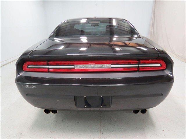 2010 Dodge Challenger 4dr Sdn SL Auto Sedan