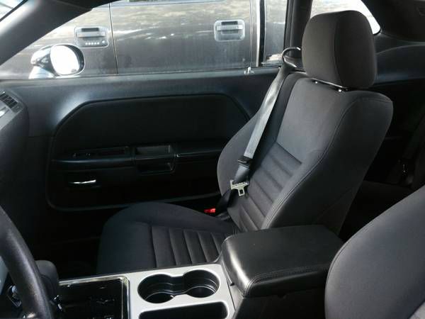 2010 Dodge Challenger SE