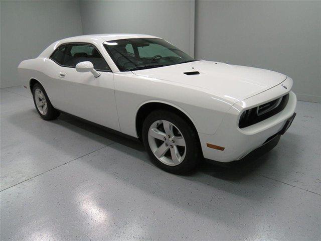 2010 Dodge Challenger 4dr Sdn SL Auto Sedan