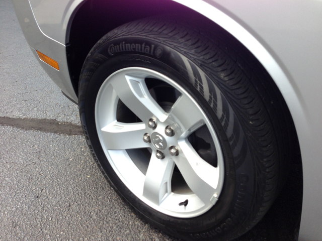 2010 Dodge Challenger SE