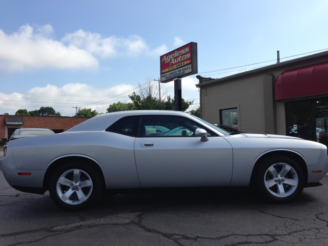 2010 Dodge Challenger SE