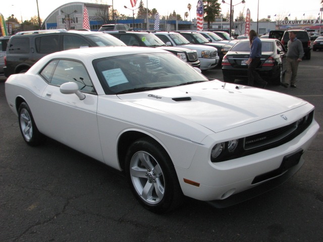 2010 Dodge Challenger SE