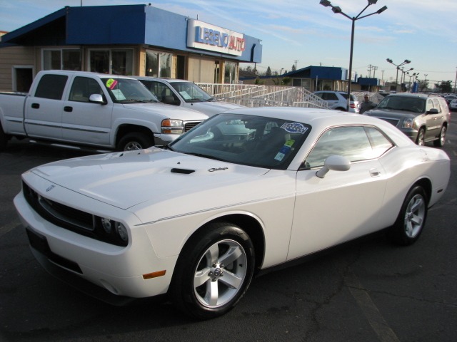 2010 Dodge Challenger SE