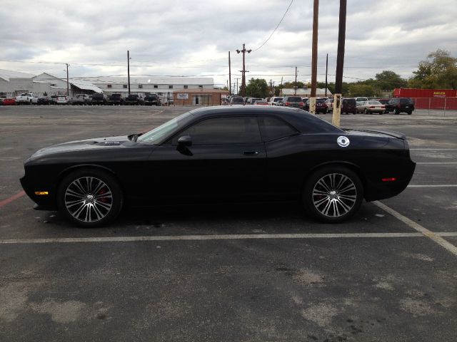 2010 Dodge Challenger XLS 4WD