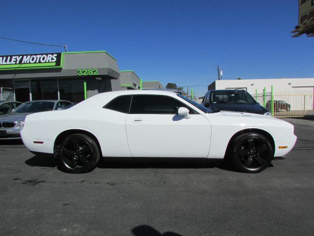 2010 Dodge Challenger SE
