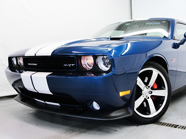 2011 Dodge Challenger XLS 4WD