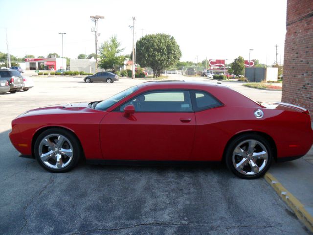 2012 Dodge Challenger Deluxe Convertible